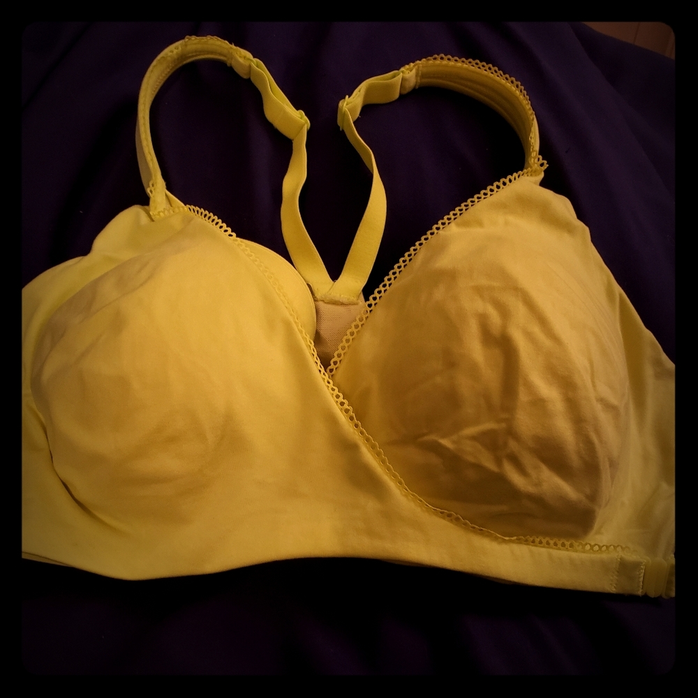 36D VS sports bra. Bright yellow.